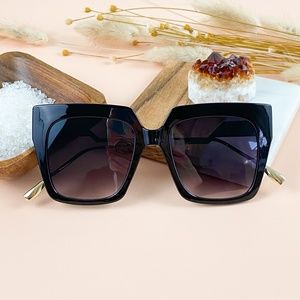 Square Retro Sunglasses Black